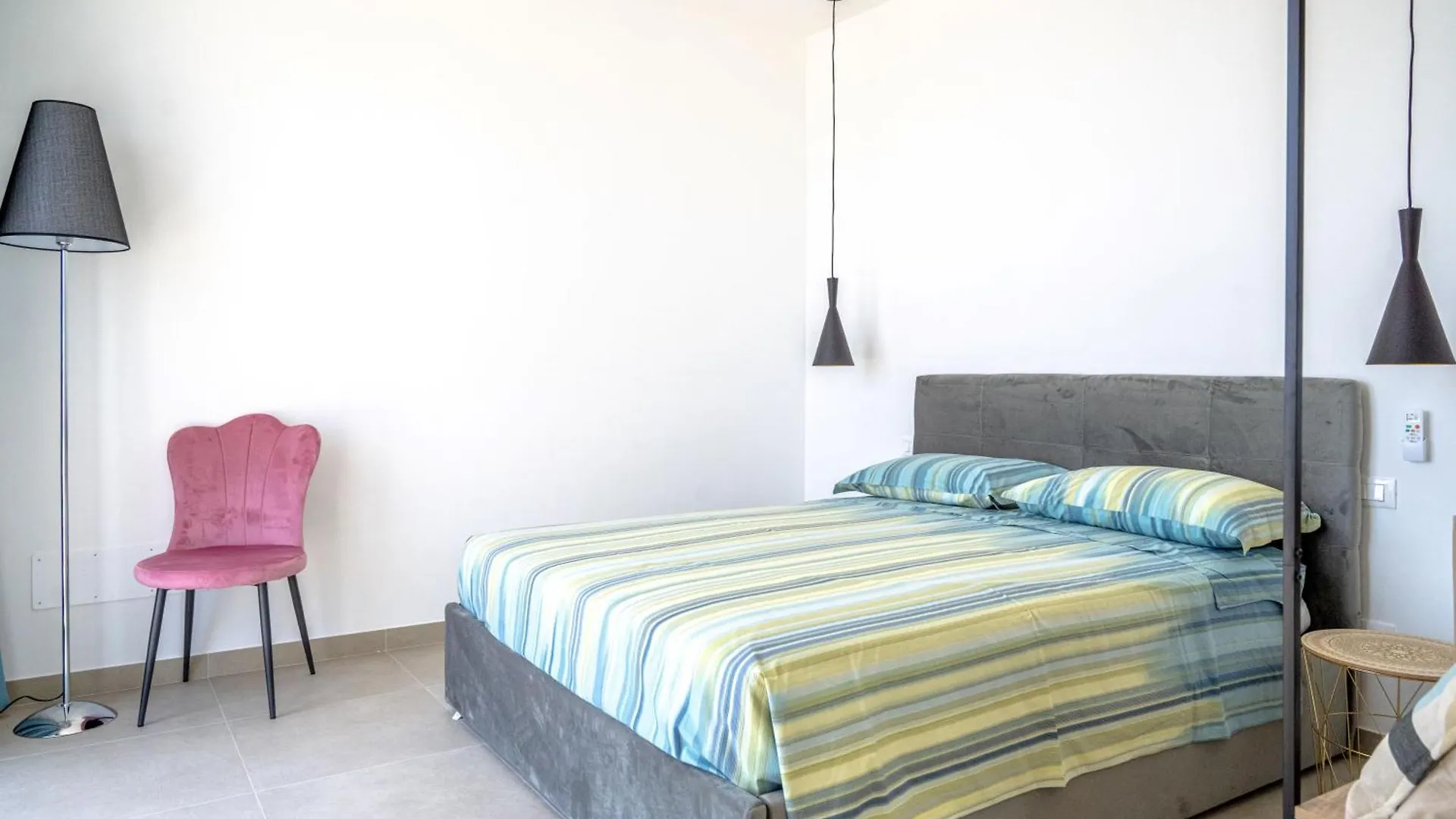 Holiday home Luxury Appartments In The Villa Sun Located In Avola On Front Of The Sea At 200 Meters About From The Beach With Terrace Of 35 Square Meters With Wonderful Seaview